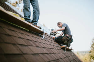 Find Roofers in Green Lake County